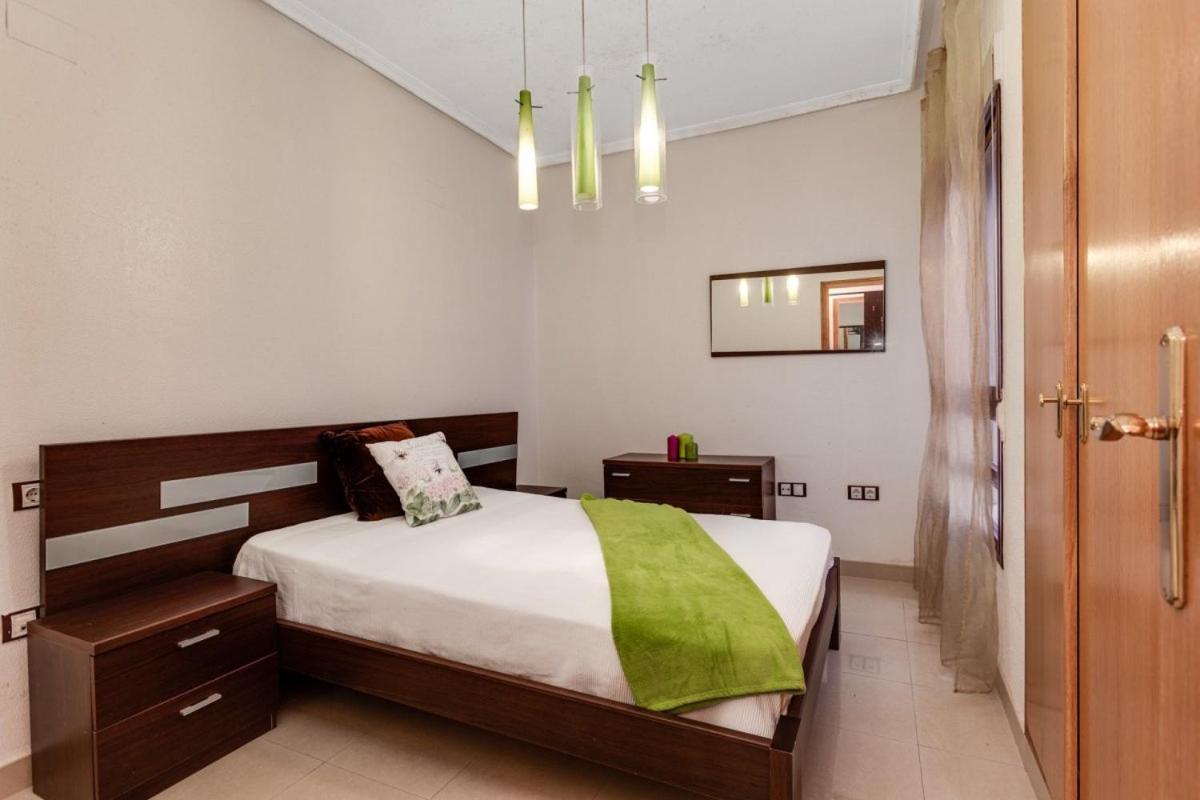 Nice Apartment With Terrace On The Los Locos Beach Torrevieja Eksteriør bilde