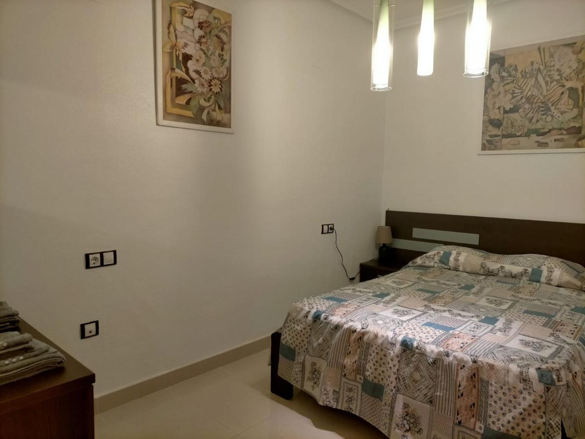 Nice Apartment With Terrace On The Los Locos Beach Torrevieja Eksteriør bilde